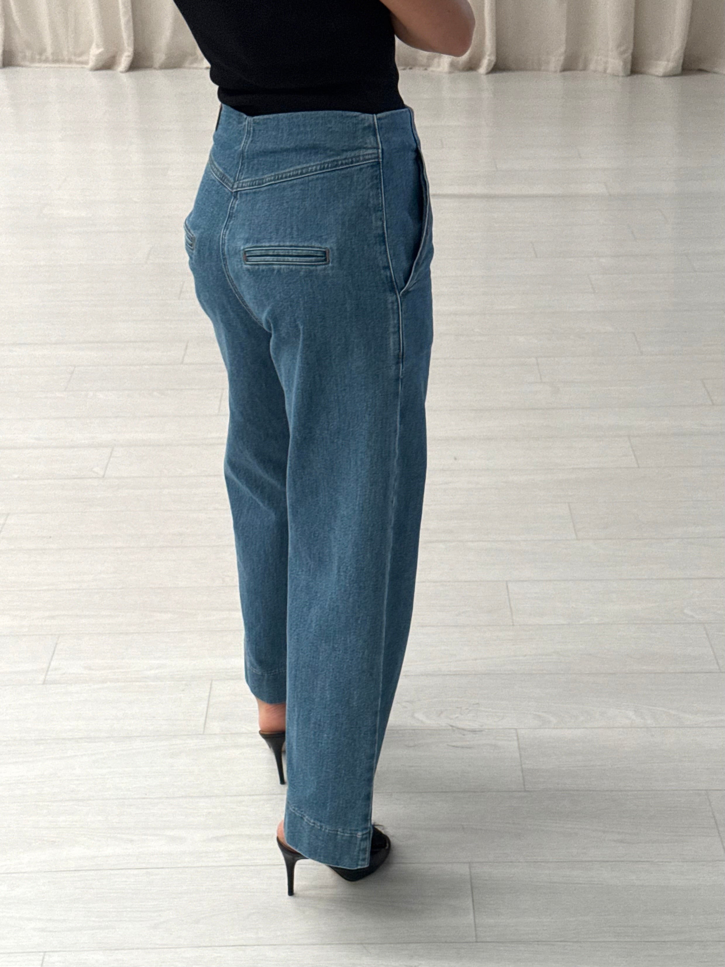Denim Cropped Jean