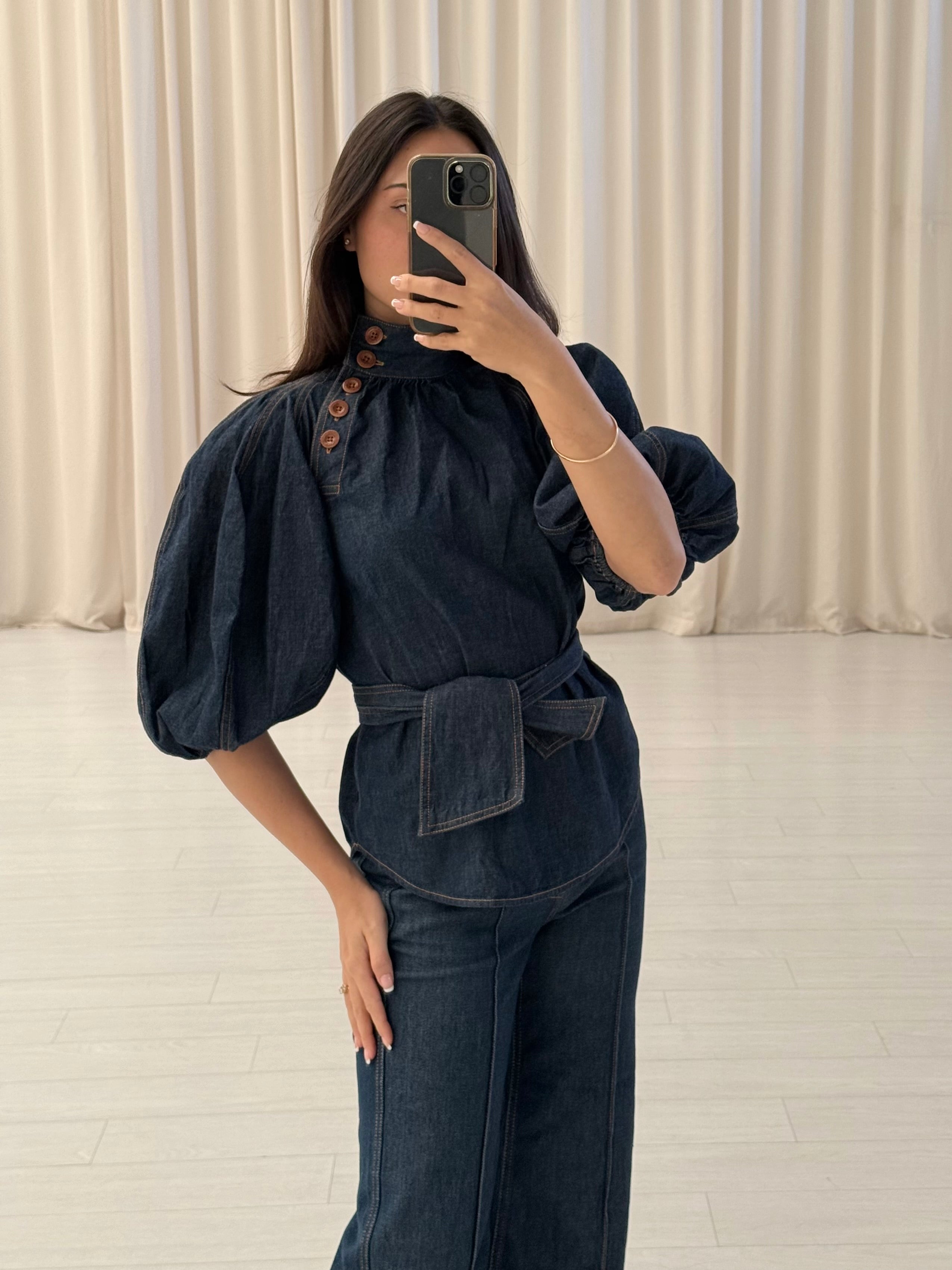 Bow Detail Puff Sleeve Blouse