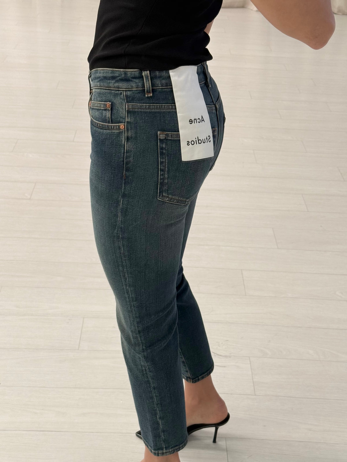 Straight Leg Cropped Jean