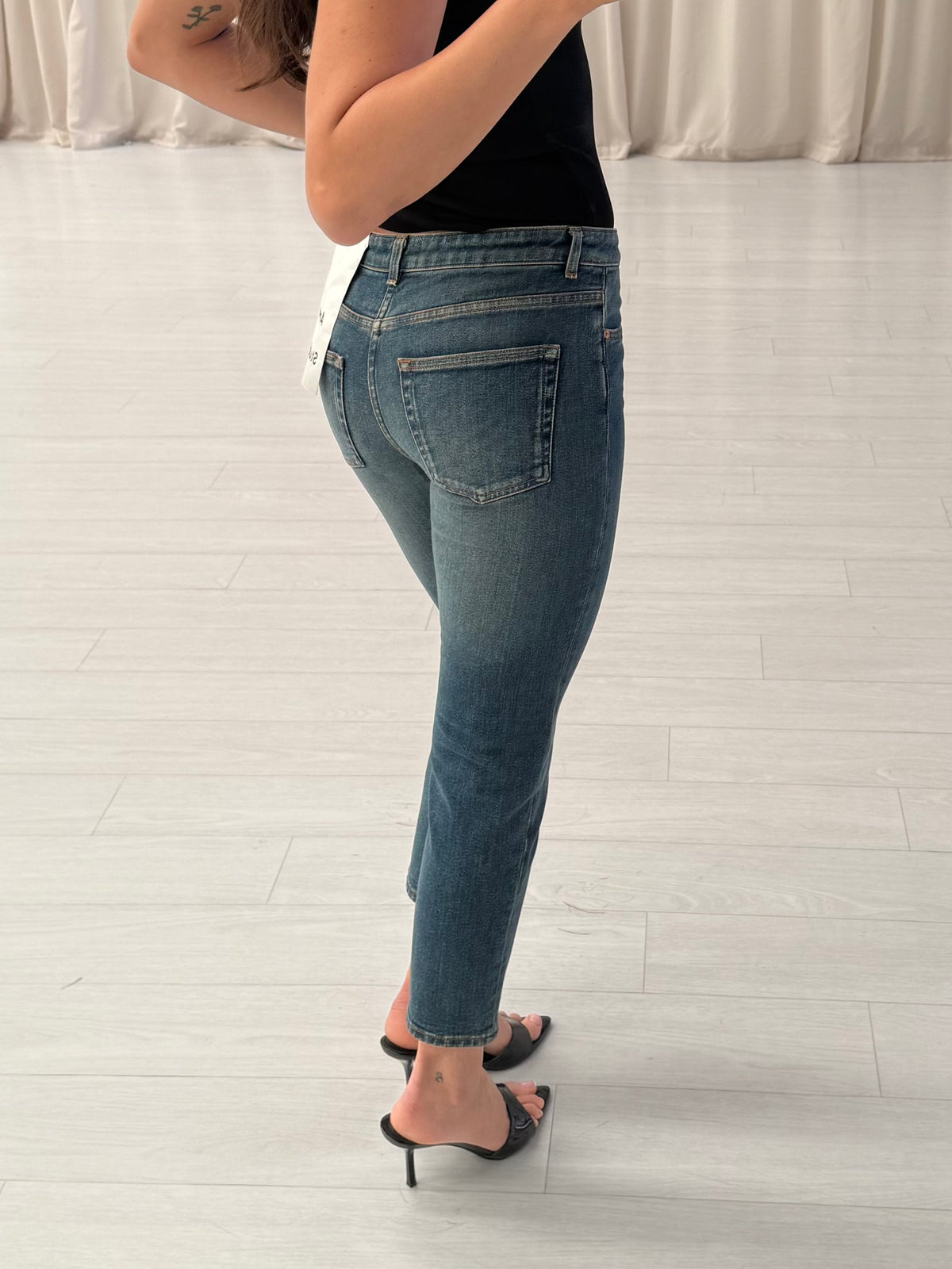 Straight Leg Cropped Jean